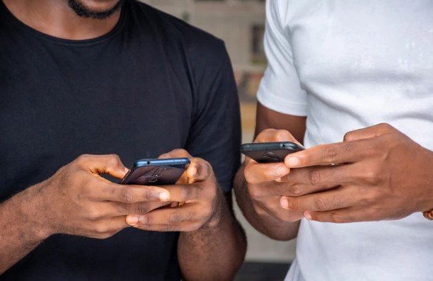 Common Instagram DM Abbreviations and What They Mean
